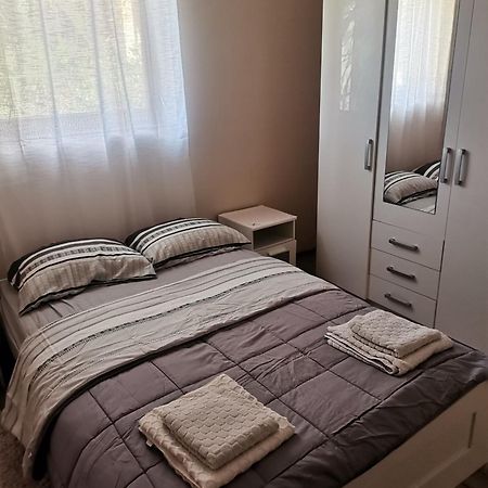 Apartman Mira Rijeka Bagian luar foto