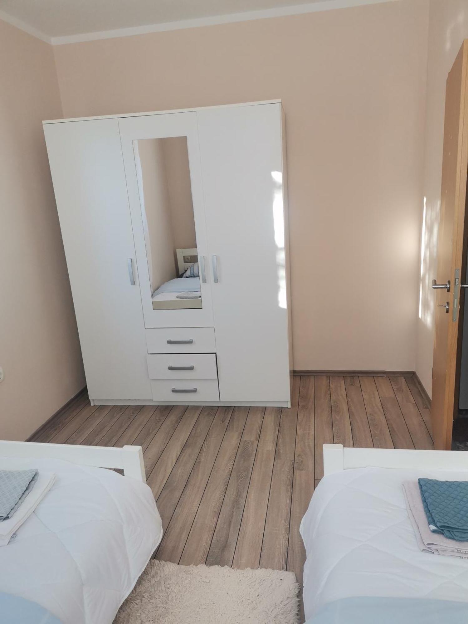 Apartman Mira Rijeka Bagian luar foto